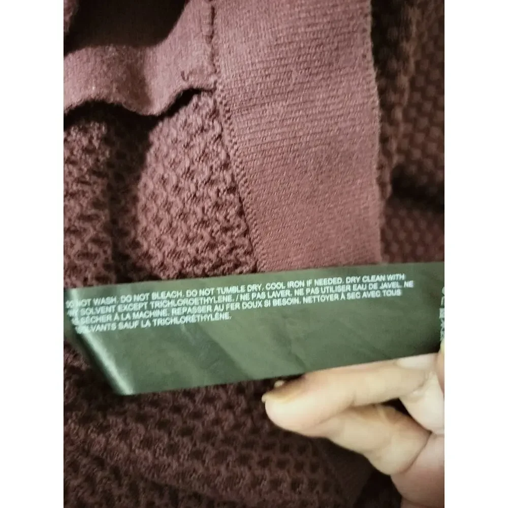 Theory features distinctive